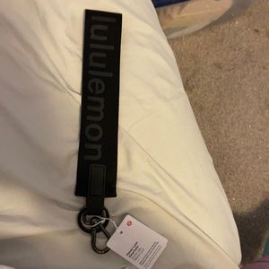 Lululemon never lost keychain in black